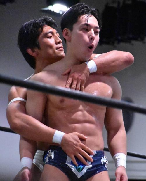 It seems that most men can’t keep their hands off Japanese wrestler Koju Takeda……and w