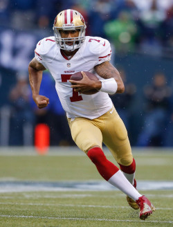 iheart49ersfootball:  QB Colin Kaepernick…  perfect uniform!