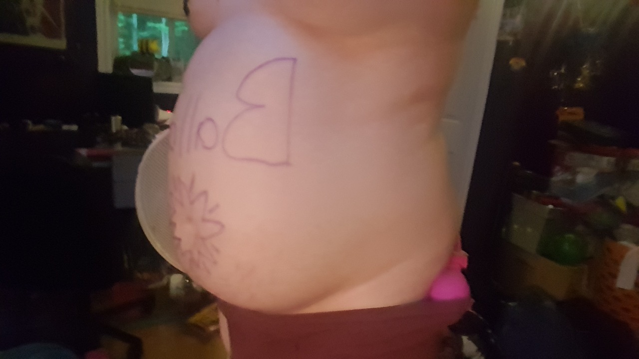 tubbytransgirl: I had a lot to eat, and topped off with a bunch of air, whoops~ 