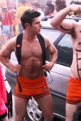 zacefronsbf:  Zac Efron on the set of Neighbors 2  jfpb