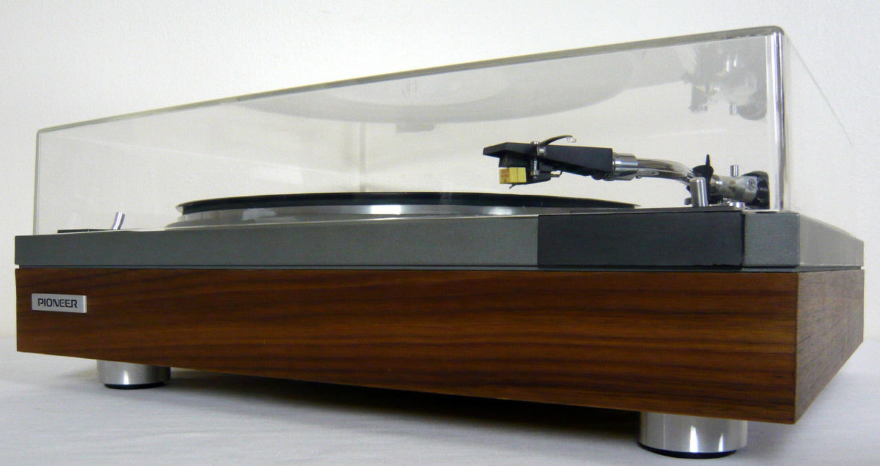 Pioneer PL-115 | Auto Return Belt DriveTurntable. Reconditioned and serviced. Semi