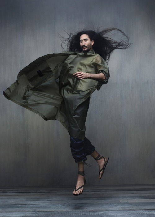 menandfashion:   CONTE JAPONAISTony Thornburg by Sølve SundsbøLUNCHEON #5 S/S 2018 (1) Lemaire (2) Louis Vuitton, Haider Ackermann (3) De Fursac (4) Rick Owens(5) Raf Simons (6) Craig Green (7) Giorgio Armani (8) Alexander McQueen 