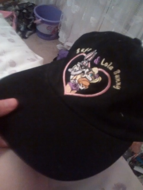 shiftythrifting:My new favorite hat with the 20 year old tags still attached. Are you ready to slam?