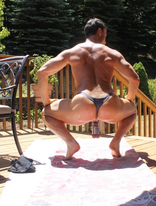 the-ballstretchingclub: submitted  PERFECT ♂ BEAUTY