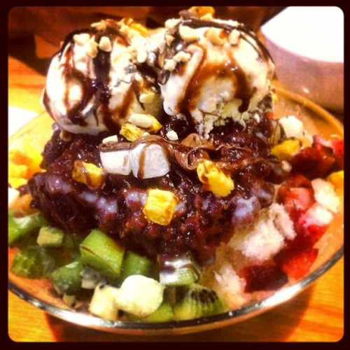 #shavedice #desserts #redbean #icecream #fruit #sugar #yum #chocolate