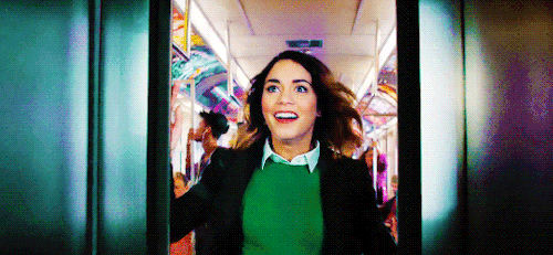 dcladies: Emily Locke - Powerless 1x01; Wayne or Lose