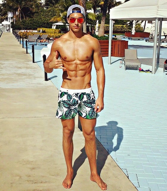 💕JEZEBEL’S HUNK OF THE DAY💕 Instagram: Nic PalladinoKSU-Frat Guy: Over 70,000