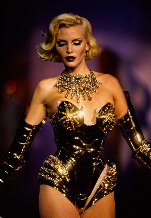 theoriginalsupermodels:theoriginalsupermodels:Mugler - Fall 1995 Couture Still one of my absolute fa
