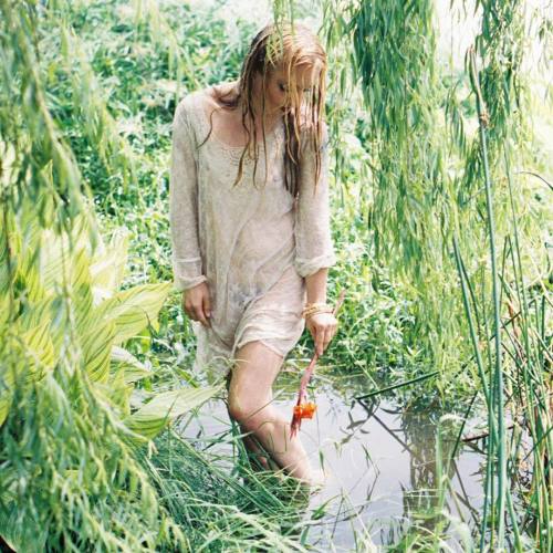 Emerge #el3imagery #fujicolorc200 #pentax #filmcommunity #staybrokeshootfilm #instafashion #35mmfilm