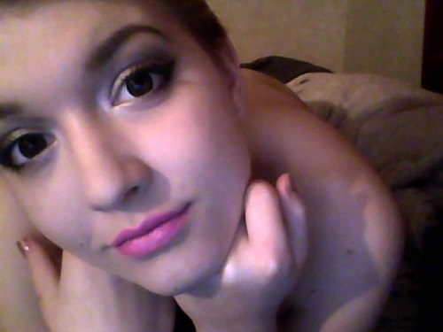 littlelickykitten:buttttttttt (: