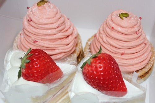 strawberrysandwich: