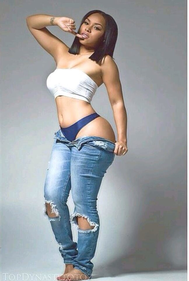 allthingsliteskin:In those jeans👍