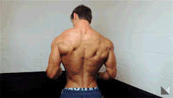 fit-like-a-lady:  mitos:  18-year old Jeff Seid (2013) +YouTube  To light up your day- not a cigarette, from-kandyland-to-kettlebells