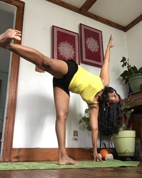 #Ardhachandrasana Symbolizes the balance between the shifts in the phases of the moon.Although it 