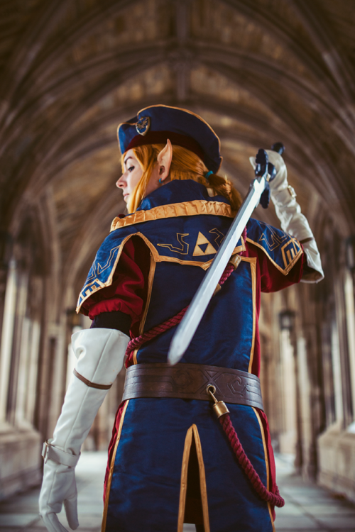 “P.S. Tomorrow my father is assigning HIM as my appointed knight…“Royal Guard Link cosp