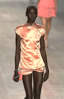 driflloon: alek wek @ blumarine ss03