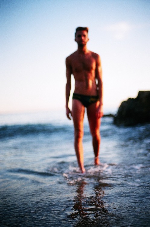 alexkingfilm:  Water Moves with Ben // 35mm // Malibu 2016