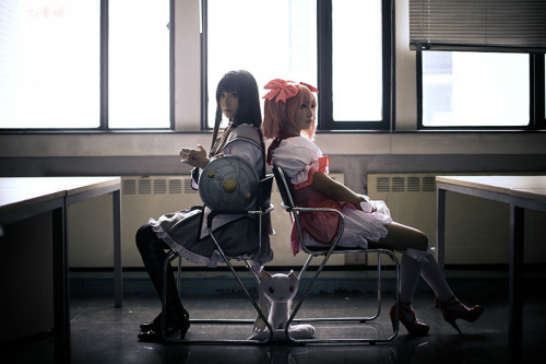 cosplayeverywhere:  Puella Magi Madoka Magica (魔法少女まどか☆マギカ) ~ Madoka Kaname (鹿目まどか) Homura Akem