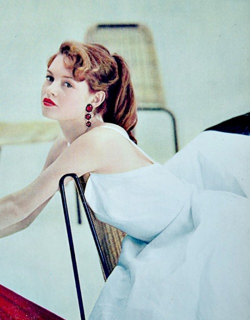 theniftyfifties