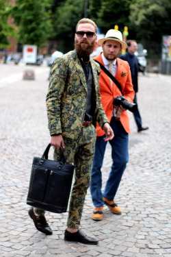 dapprly:  A New Take on Suits at Pitti Uomo Photo by Zoe Paskett