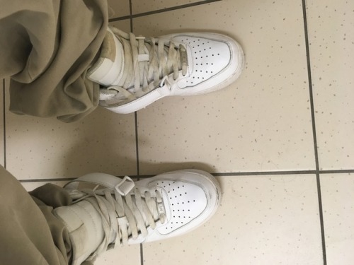 I borrowed my friend’s NIke AF1 for work&hellip; he does fuck his shoes sometimes and I de