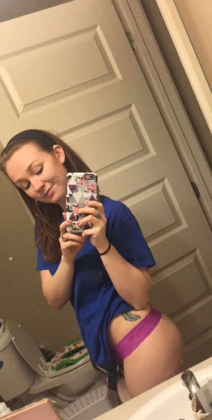 leahthehotwife:  Who likes me?