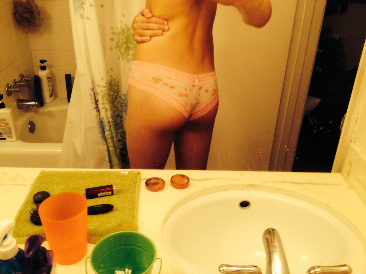 portablebagel:  Bare minimum! Sorry that my photos are low quality by the way, I