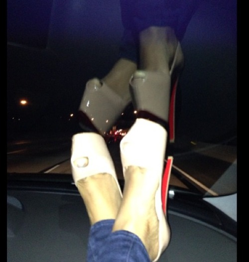 undress-thebarbiee: .