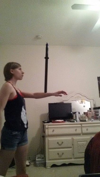 satanic-homosexual:  exitstage:  carry-on-my-wayward-butt:  hobgoblinhero:  hanari-502:  vardaesque:  hanari-502:  No, really, you don’t understand I can balance anything  hanari you’re like the second coming of the messiah  I BALANCED A CHAIR ONCE