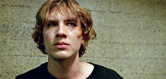 PRETTY WHEN YOU CRY : * 