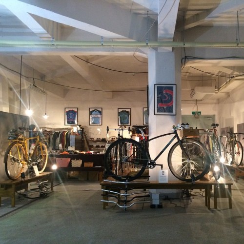 kyutai-paint: Free beer tonight at TV tower! Joint us!! #大名古屋風俗自転車展示会 #whatabeautifulmomentshow (Nag