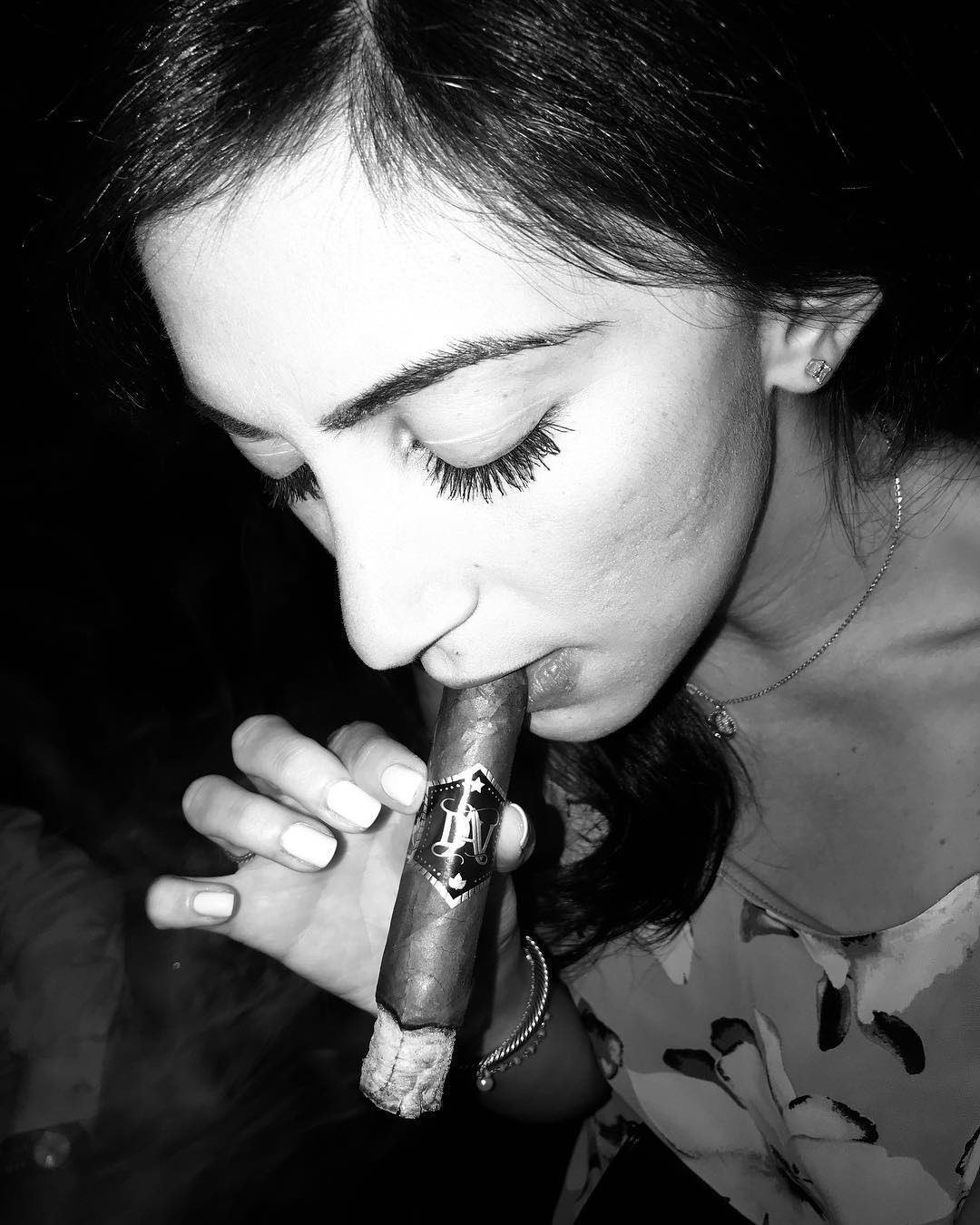 Cigar girls