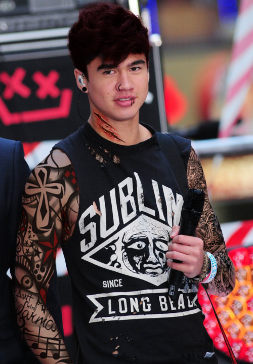 So This Time I Decided To Do One Of Calum Hood. If You Like These, Please Follow So You Can See More!
