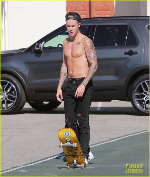 hotfamous-men:  Justin Bieber