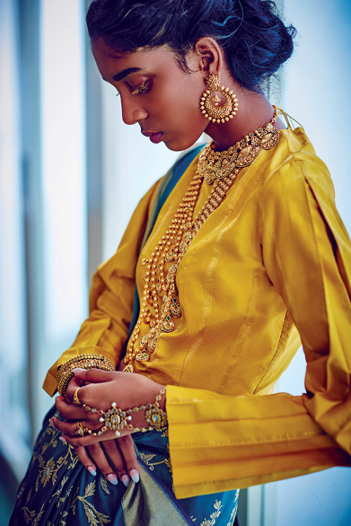 Elle India - Gold RushPhotography: Arjun MarkModel: Naomi Janumala