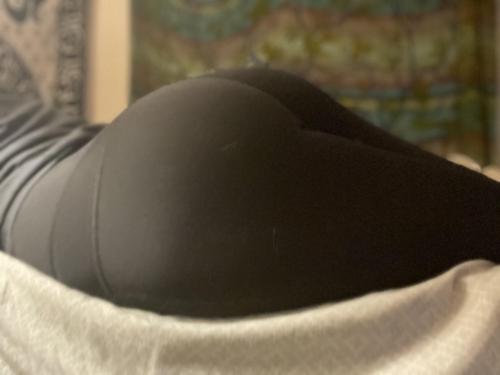 yogapantlouv:how’s the view?