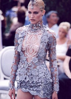 supermodelgif:  Tricia Helfer at Dior Haute Couture Fall 1997  