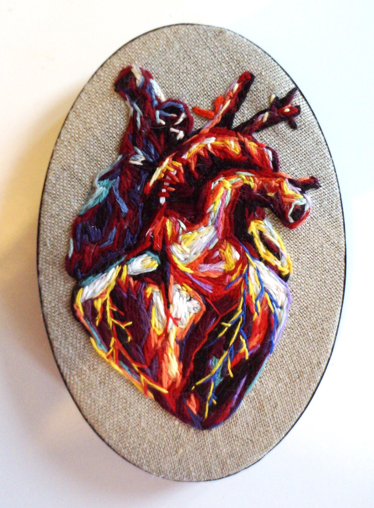 jsarloutte:  Think about an art gift for christmas! 200 euros the heart ( 18x12 cm