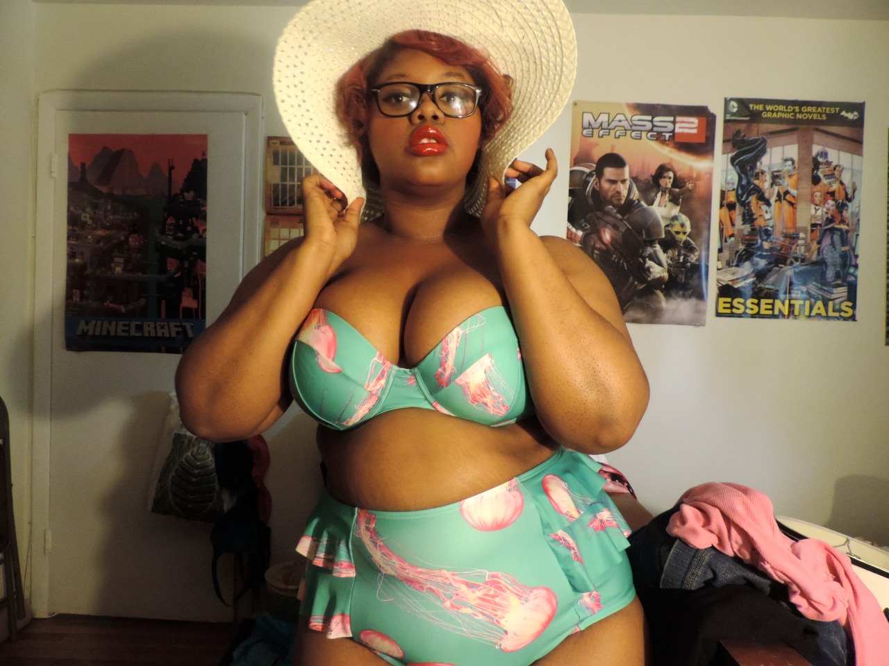 afatblackfairy:Blackout Pt. 1 Summer JellyThis is honestly the very FIRST bikini