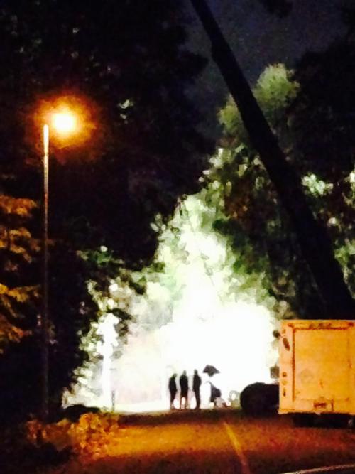 boushh2187:  Looks like Robert Carlyle and Jennifer Morrison were shooting tonight with a bunch of b