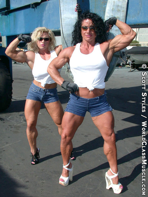 loveoffemalemuscle:  Joanne Thomas and Debbie Bramwell