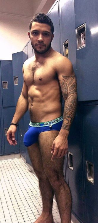 BULGE,BULGE...