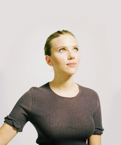 wearyvoices:  Scarlett Johansson by Alex