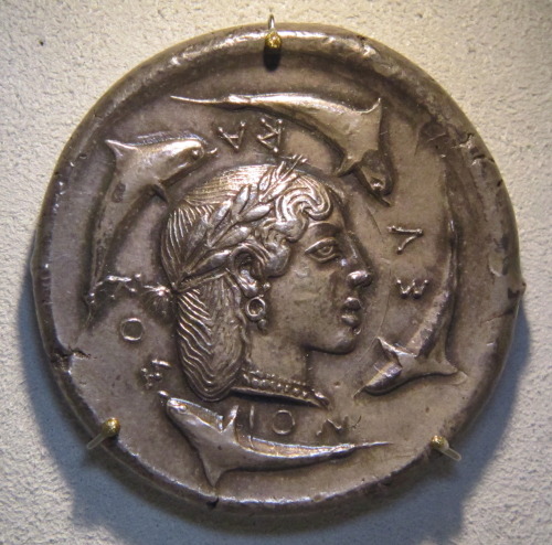 Demareteion (silver dekadrachm) issued by Gelon, tyrant of Syracuse (r. 485-478 BCE) to celebrate hi