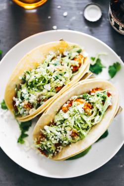 verticalfood:  Spicy Shrimp Tacos with Garlic Cilantro Lime Slaw