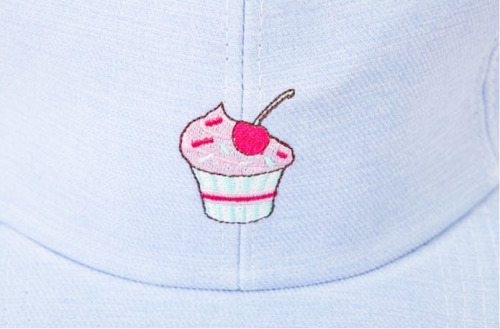 pinkcaramelcorn: embroidered snapback | 11.50$ | free shipping | discount code; pinkcaramel