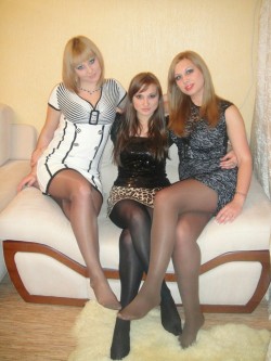 purepantyhose1:  New Pantyhose Dating Site 