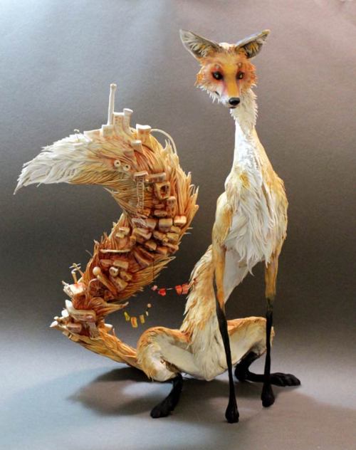 marvel-me-loki:wingthingaling:The phantasmagorical and surreal animal sculptures by Canadian artist 