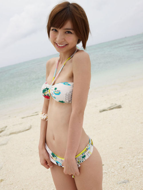 篠田麻里子