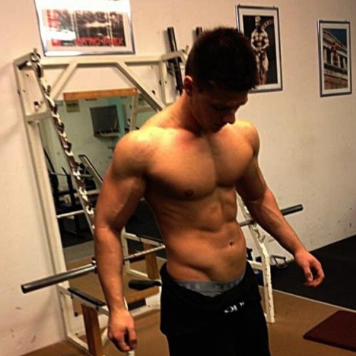 faggotdreams:  From the archives.